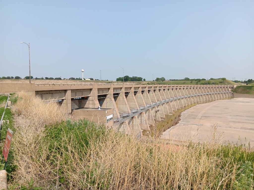 garrison dam spillway