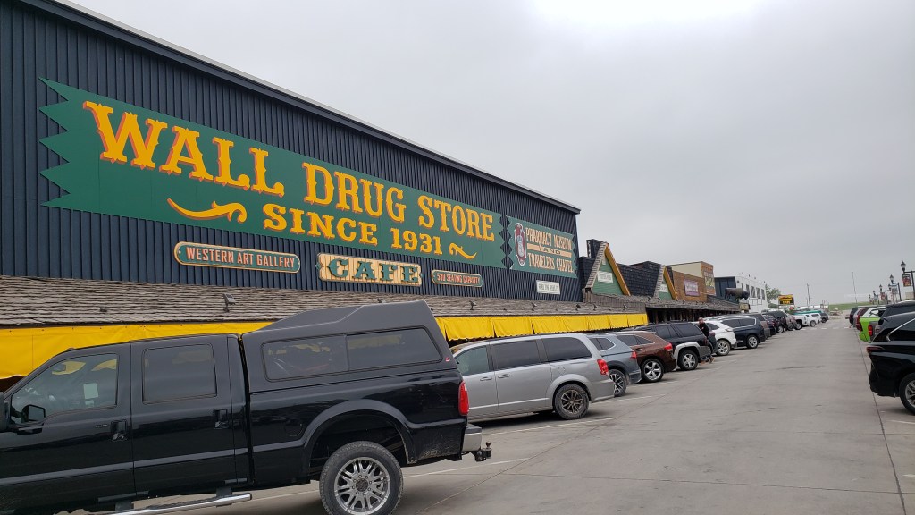 Wall Drug Store facade